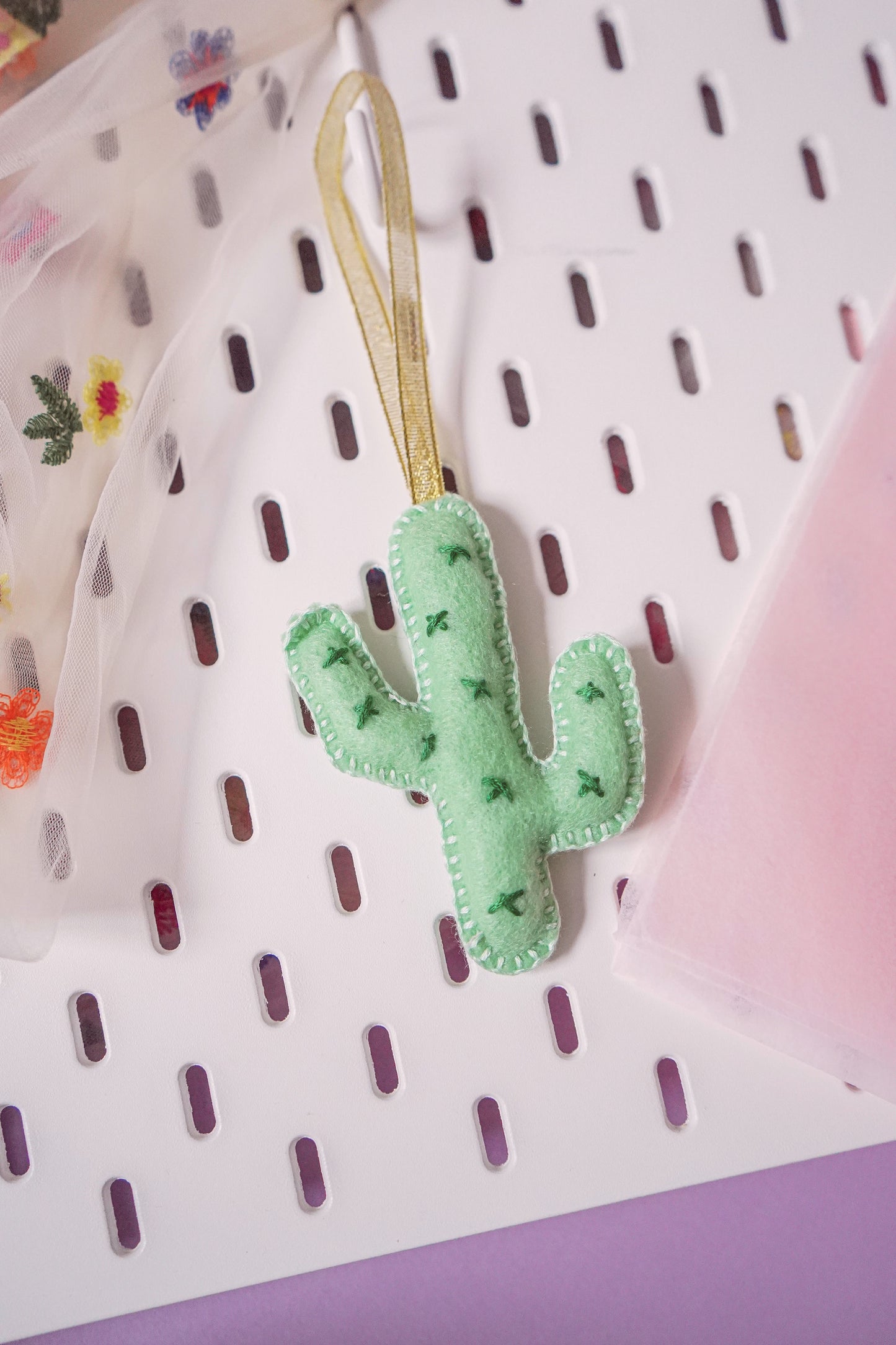 Cactus Felt - Ornament.