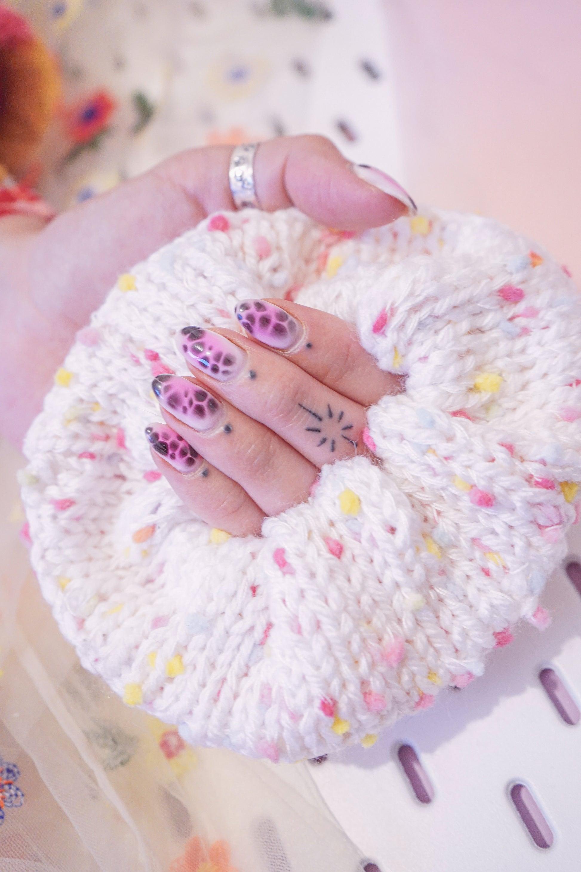 Cotton Candy - Knitted XL Scrunchie