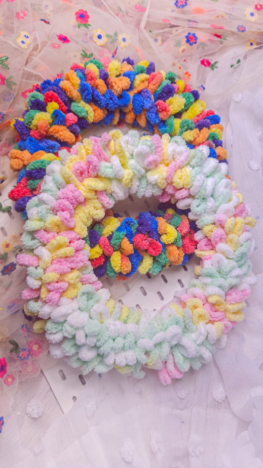 90's Vibes Cosy Yarn Wreath